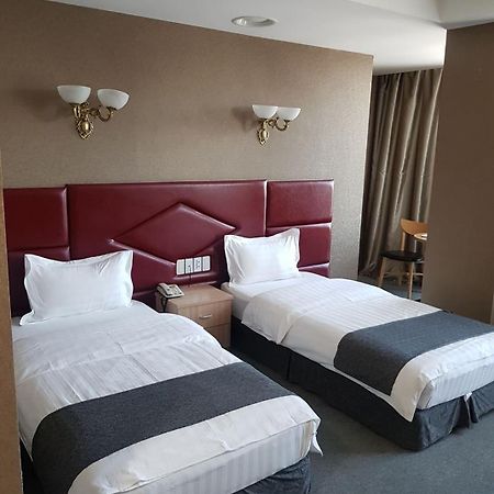 J Hotel Уланбатар Екстериор снимка