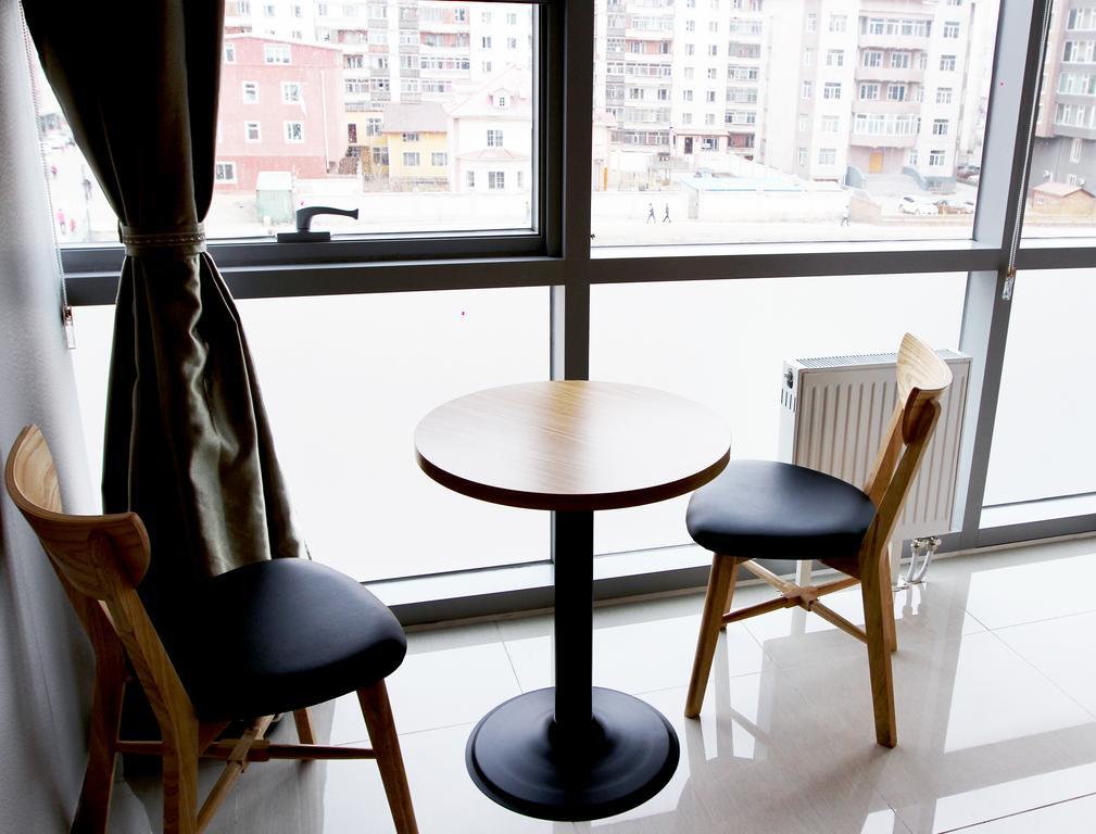 J Hotel Уланбатар Екстериор снимка