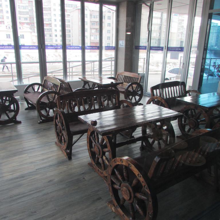 J Hotel Уланбатар Екстериор снимка